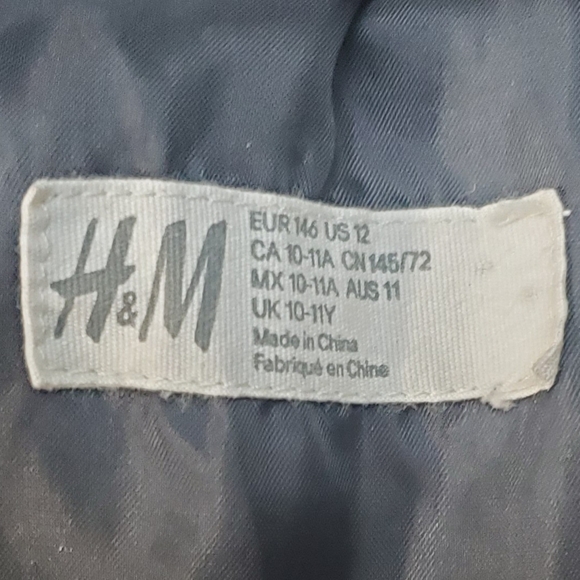 H&M Children's Black Puffer Jacket - Picture 2 of 7
